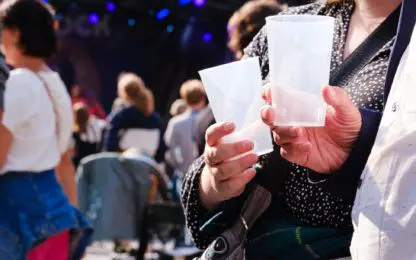 Herbruikbare bekers op festivals en events zorgen voor drastisch minder afval