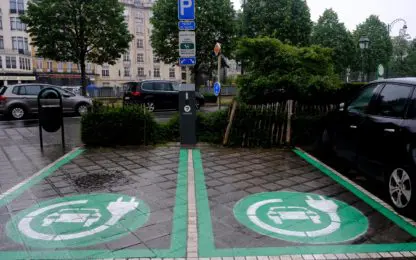 Uber, Volvo en co: ‘EU moet vasthouden aan uitstootdoelen voor auto’s’