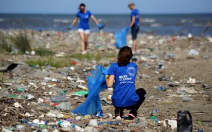Minder plastic én hergebruik: zo kunnen we de plasticcrisis bedwingen