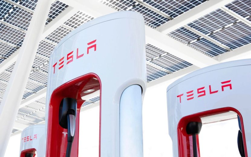 Supercharger_Tesla